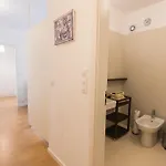 Central Lisbon Apartment - Entrecampos